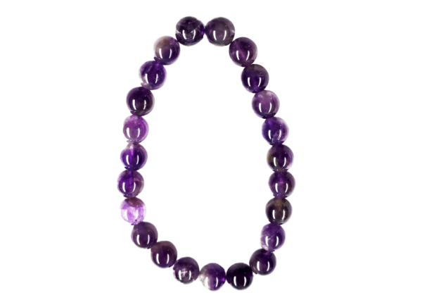 An Amethyst bead bracelet with deep purple to violet hues.